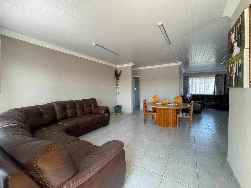 3 Bedroom Property for Sale in Albertinia Western Cape